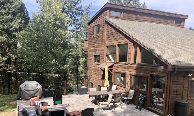 Evergreen Casa | Spacious Mountain Home