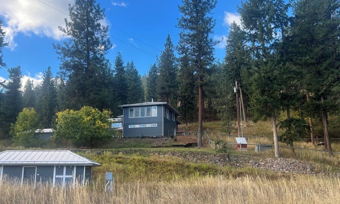 Missoula Casa | Spacious Mountainside Lodge on 10 acres in the outskirts of Missoula
