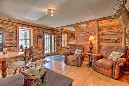 Athol Casa | Spacious Mtn Cabin on 7 Private Acres in Athol!