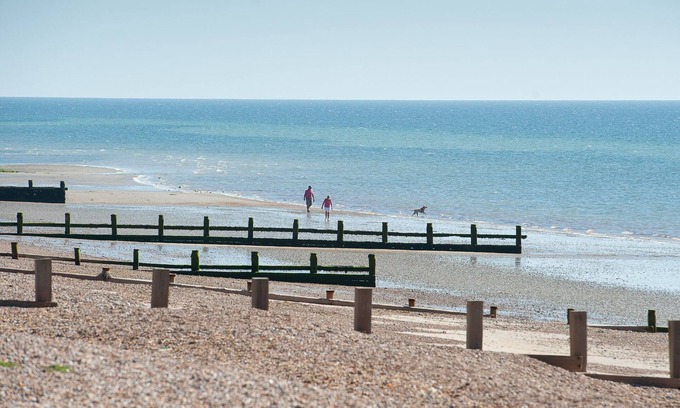 Littlehampton Casa | Amplia casa junto a la playa al estilo de Nueva Inglaterra, vistas al mar, bañera de hidromasaje, fuego de madera flotante