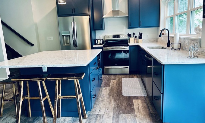 Town of Milo Casa | Spacious new house on the east side of Keuka Lake perfect for your next getaway.