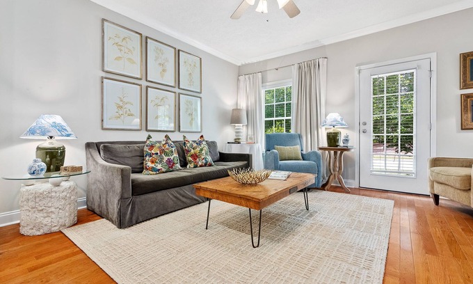 Auburn - Opelika Casa | Spacious Newly Furnished Townhome