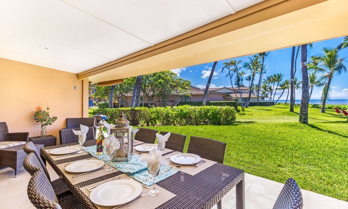 Historic Lahaina Front Street Casa | Espaciosa unidad de 4 recámaras recientemente remodelada frente al mar en ubicación premium de Puamana