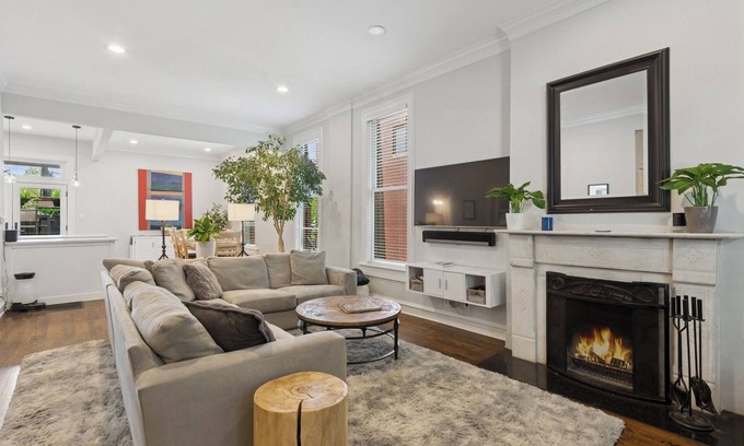 Sheffield Neighbors Casa | Spacious Newly Renovated Home in Lincoln Park w/ Outdoor Living & Dining Area!
