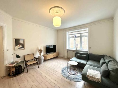 Vesterbro Apartamento | Spacious Nordic Design Vesterbro Home I 3 min to Metro