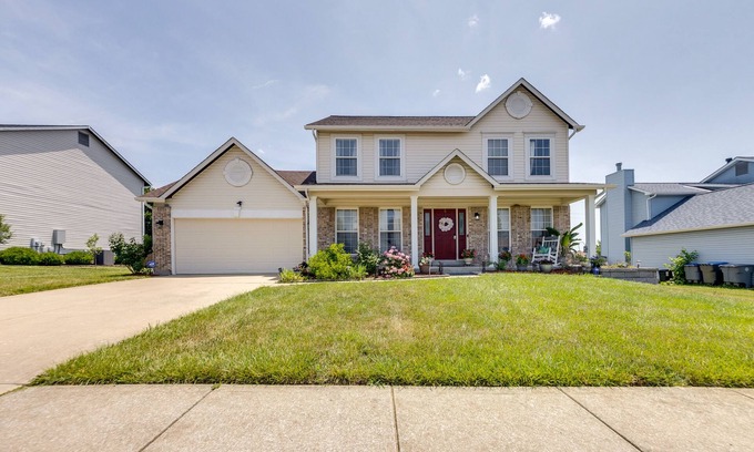 O'Fallon Casa | Spacious O'Fallon Vacation Home: 30 Mi to St Louis