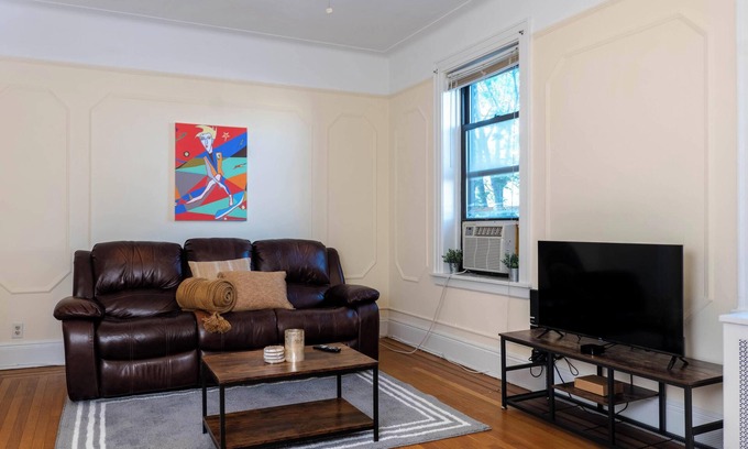 Hoboken Condominio | Spacious Oasis - Hoboken!