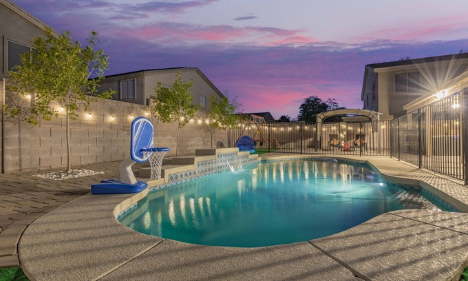 Rio Crossing Villa | Spacious Oasis w/Private Heated Pool, Spa, Arcade Gameroom,near Cardinal stadium