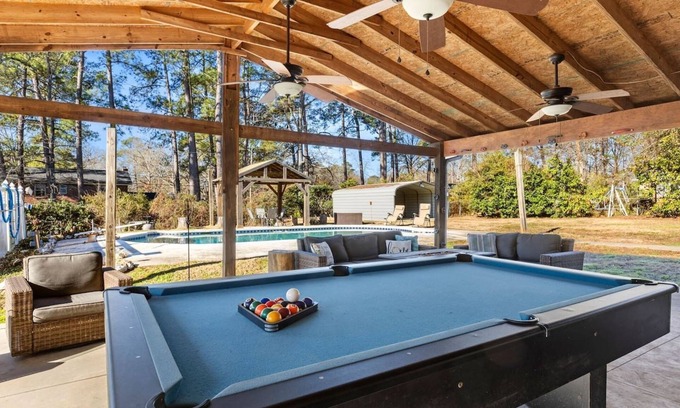 Seven Oaks Apartamento | Spacious Oasis With Pool | Near Harbison | 5BR