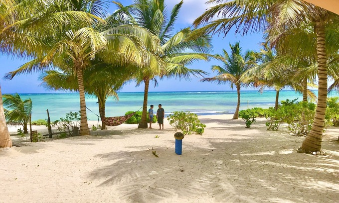 Majahual Casa | Gran casa frente al mar en el Caribe: ¡nueva propiedad, historial de alquiler de 5 estrellas!
