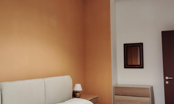 Porto Garibaldi Apartamento | Spacious one-bedroom apartment with balcony steps from the harbor and beaches