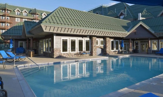 South Lake Tahoe Complejo | Spacious one Bed Room /South Lake Tahoe / on lake / 5 min to Heavenly /Pool