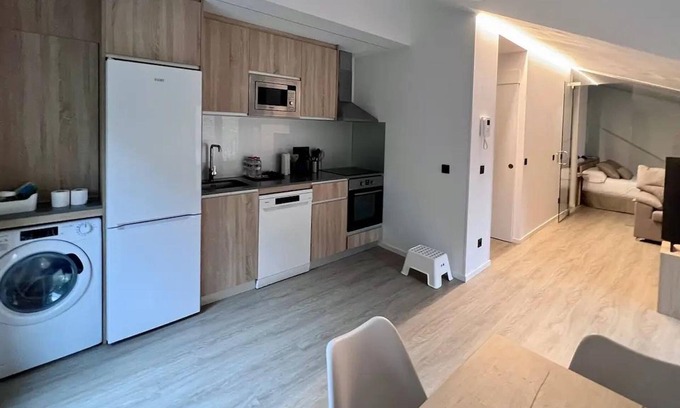 Arans Apartamento | Spacious one Bedroom Suite - Deluxe Loft