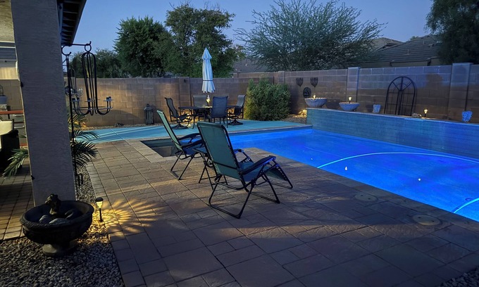 San Tan Valley Casa | Spacious open concept rancher with private heated pool in Johnson Ranch