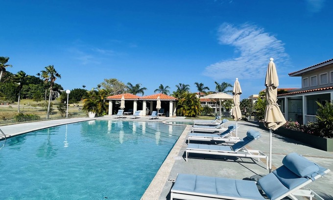 Candelero Abajo Condominio | Spacious Penthouse with private rooftop 2500 sq ft of living.