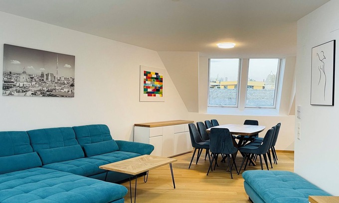 Liesing Apartamento | Spacious Penthouse Apartment