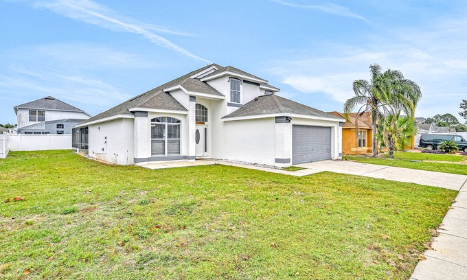 Lindfields Casa | Spacious pool home near Disney with enclosed yard, game room, & washer/dryer