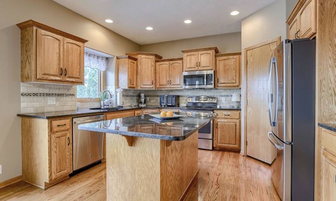 Omaha Casa | Spacious Pool House with tons of amenities!