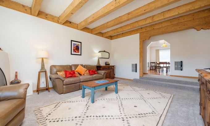 Northeast Santa Fe Casa | Spacious & private 3 bedroom home with large porch and mountain views.