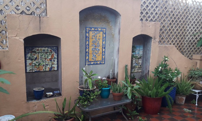 Jefferson Apartamento | Spacious & Private Deco apartment in 1922 home close to downtown San Antonio