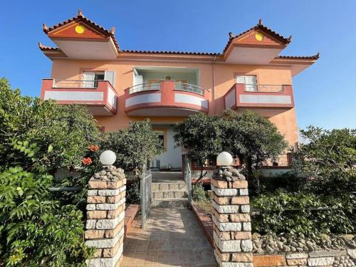 Krieza Apartamento | Spacious Quiet Apartment for Relaxed Holidays 2