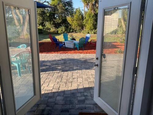 Melbourne Casa | Spacious ranch 10 min to beach/airport, pet friendly