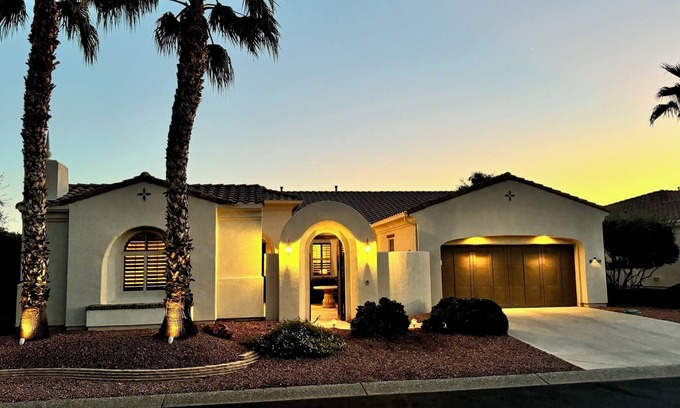 Corte Bella Casa | Spacious ranch style home w pool and spa in gated Corte Bella Country Club.