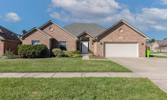 New Baltimore Casa | Spacious Ranch with 4BR/2BA – Prime Location