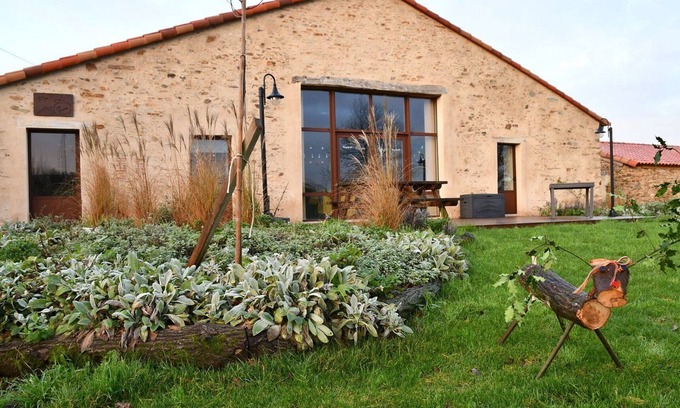 Cheffois Cabaña | Gran casa con piscina climatizada y amplio jardín en Cheffois