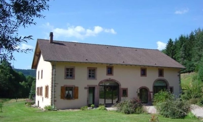 Taintrux Cabaña | Casa rural renovada con amplio jardín en entorno boscoso, cerca de Saint-Dié-des-Vosges