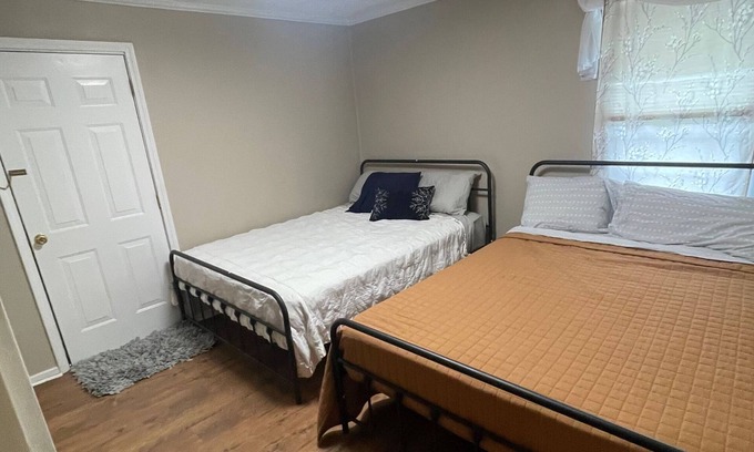 Middlesboro Casa | Spacious Renovated Ranch Retreat near Tackett Creek & Cumberland Gap Park, & LMU
