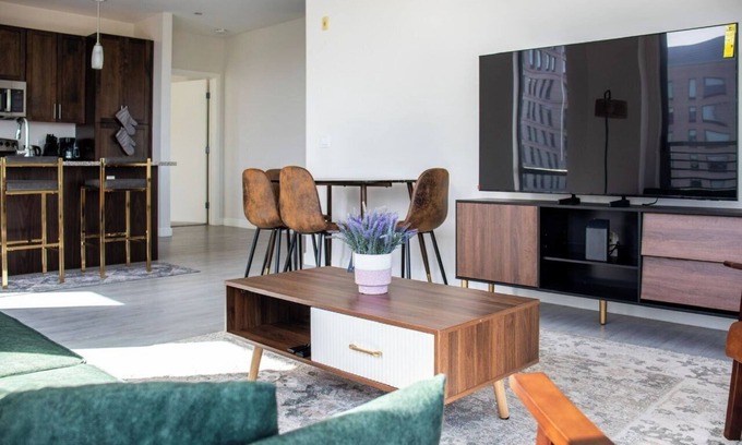 South Boston Apartamento | Spacious Residence near Seasport