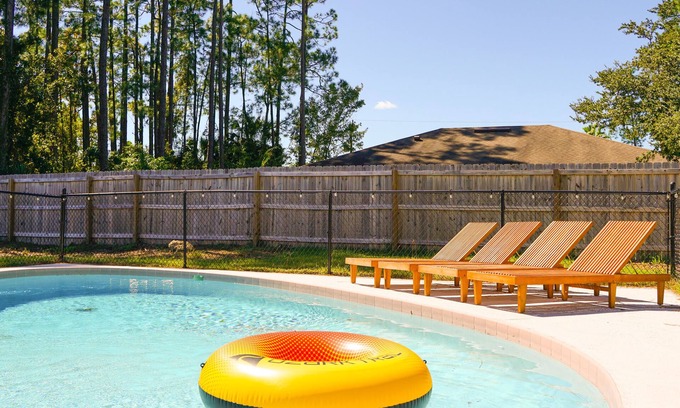 Indian Trails Casa | Spacious Retreat: Heated Pool, Near Top Beaches