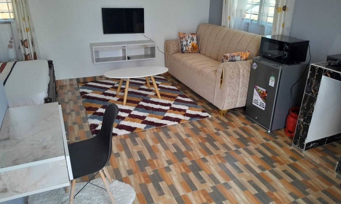 Kilifi Apartamento | Spacious Retreat Steps from Beach & Town Center!