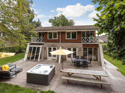 Vlagtwedde Casa | Spacious Retreat, Vlagtwedde