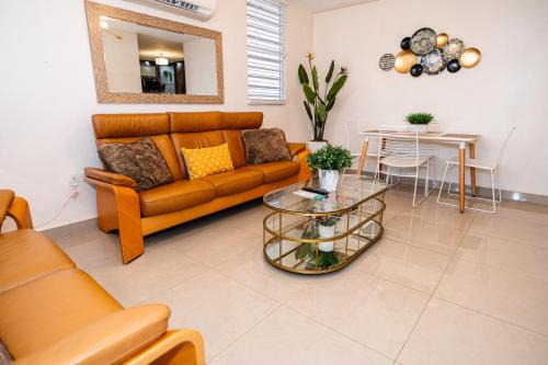 Bucana Casa | Spacious Retreat with Private Jacuzzi and Terrace