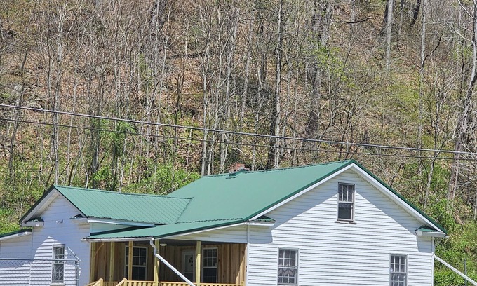 Northfork Casa | Bienvenido a Outlaw House!