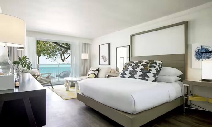 Rock Harbor Hotel | Spacious Room w/ Private Beach Access & Tranquil Garden Surroundings