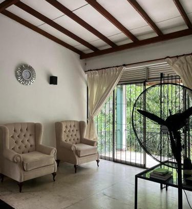 Yatinuwara Apartamento | Spacious rooms, Serene location with easy access to Kandy city
