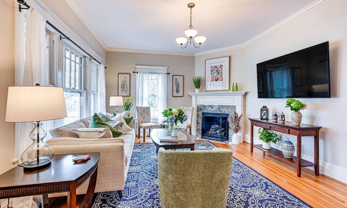 Winston - Salem Casa | Spacious Salem-Winston Home w/ Deck!