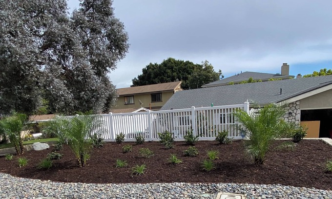 Mesa Verde Casa | Spacious, secure, quiet. Sleeps 4. Private yards, off-street parking. Pets ok.