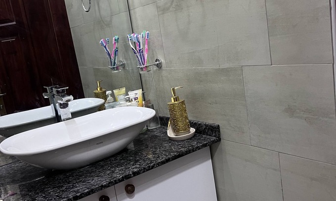Kireka Casa | Spacious Self Contained Serviced Room with Breakfast In Kira
