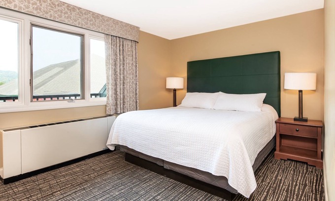 West Dover Apartamento | Spacious Ski-In Suite | Sleeps 6