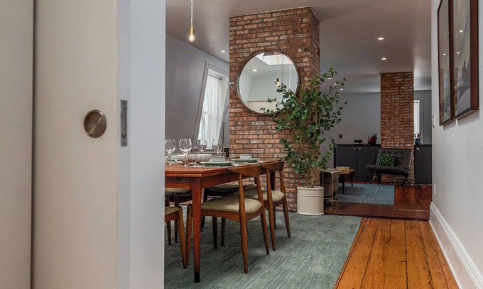 Federal Hill Apartamento | Spacious, Sleek, and Luxurious two-bedroom in Historic Westside of Providence