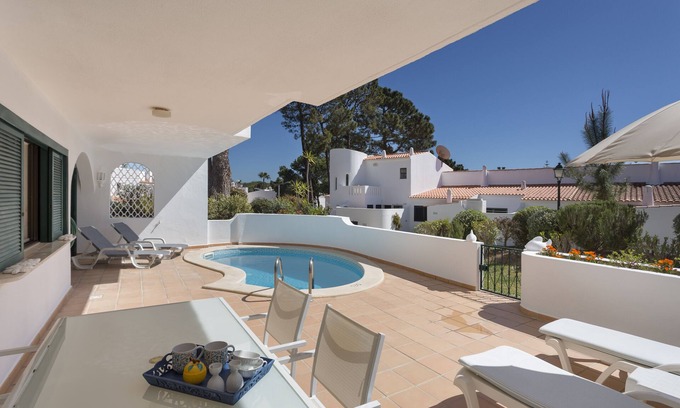 Vale do Lobo Apartamento | Amplio apartamento con orientación sur con piscina privada y terraza - Reforma 2018