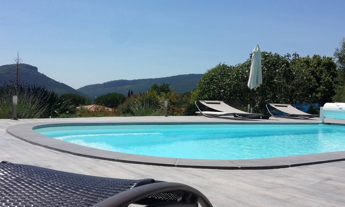Bagnols-en-Foret Villa | VILLA ESPACIOSA Y CÁLIDA (180m2 - VIVIR 95 m2) - Vista panorámica