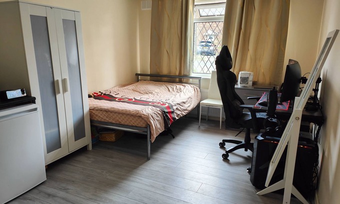 New Addington Apartamento | Spacious studio in New Addington