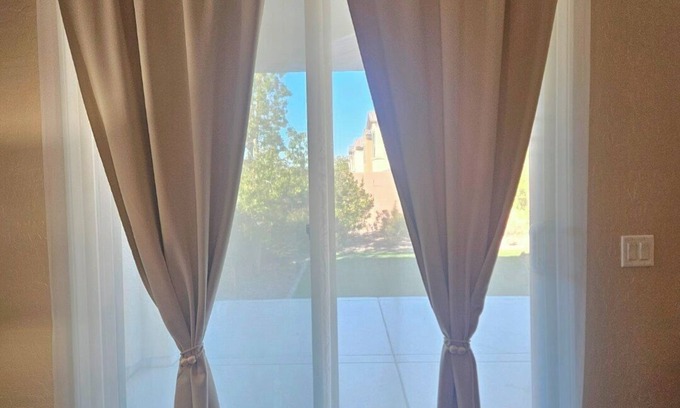 Providence Apartamento | Spacious studio in fabulous Las Vegas with WiFi, AC