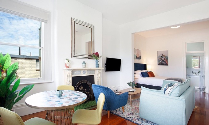 Glebe Apartamento | Amplio estudio con balcón en el centro de Glebe