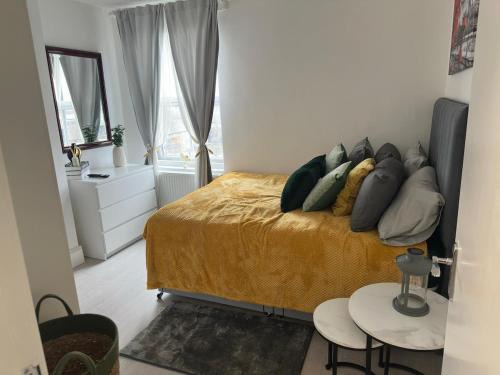 Kensal Green Apartamento | Spacious Studio with Separate the Kitchen 4A